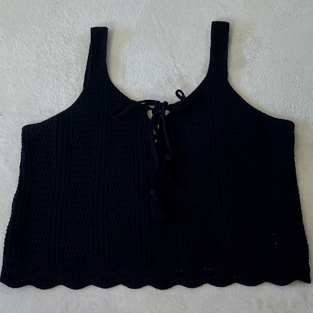 Old Navy Black Crochet Tank Top M Tassel Tie Front Boho Knit Sleeveless Summer